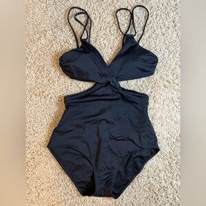 Lands' End Black Women’s Cut Out  One Piece Swimsuit